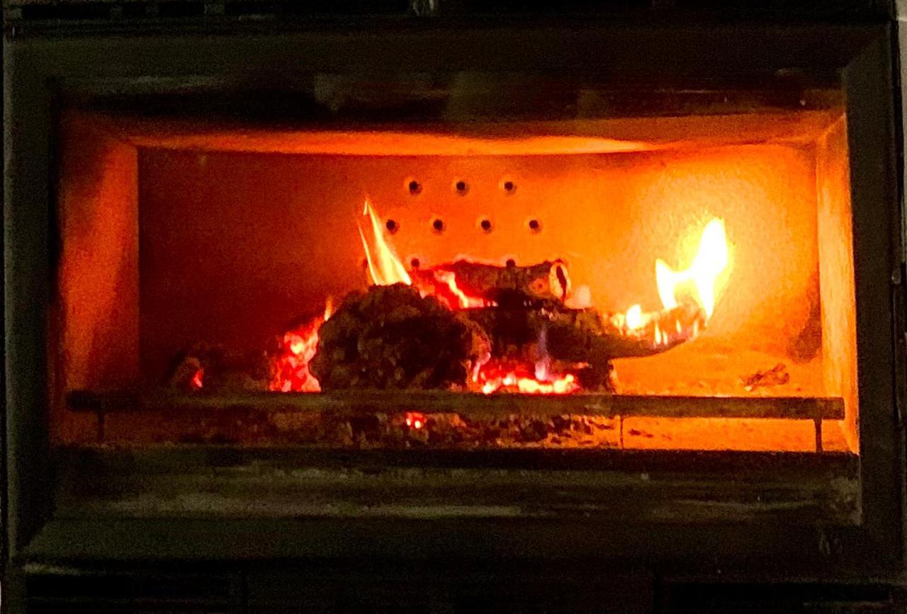 Appartement Alojamiento Con Amplio Salon Y Chimenea. à Valverde  Extérieur photo